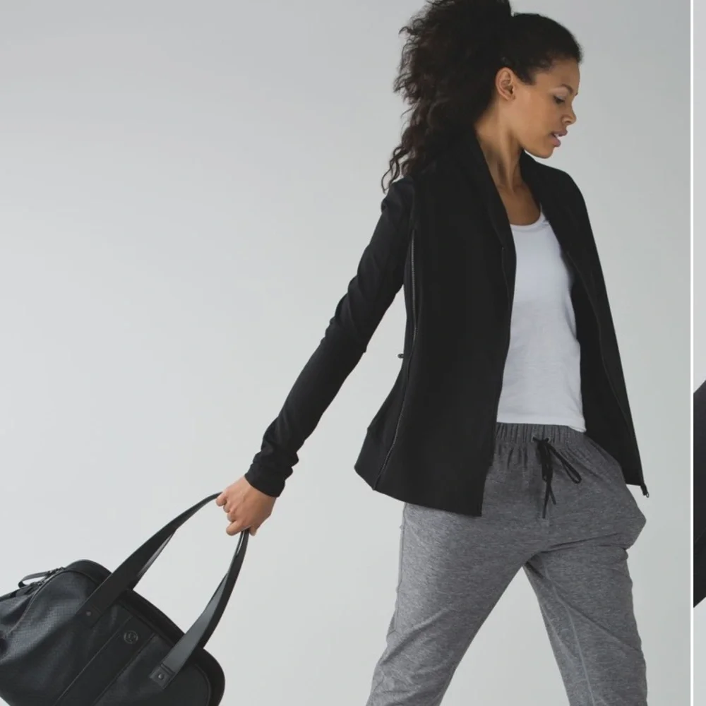 Lululemon |‎ Bhakti Yoga Jacket in navy